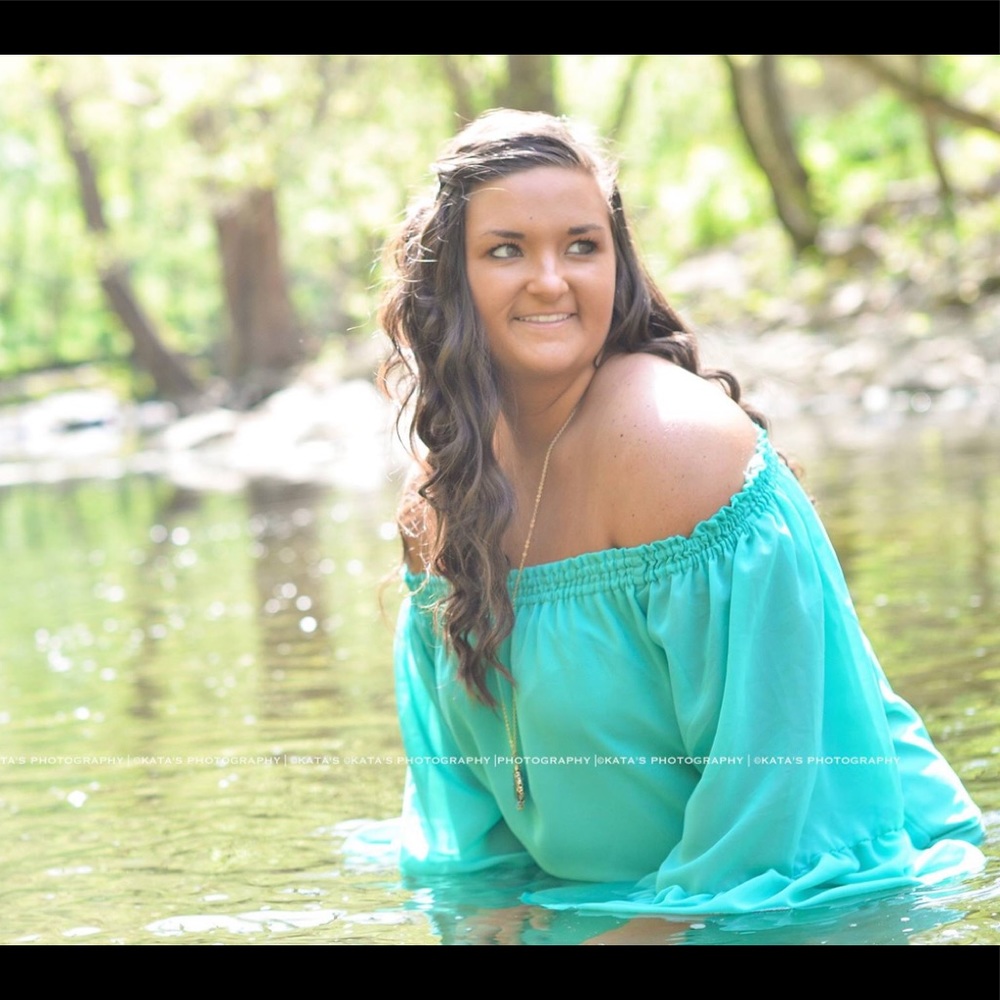 Meet your Posher, Ashley